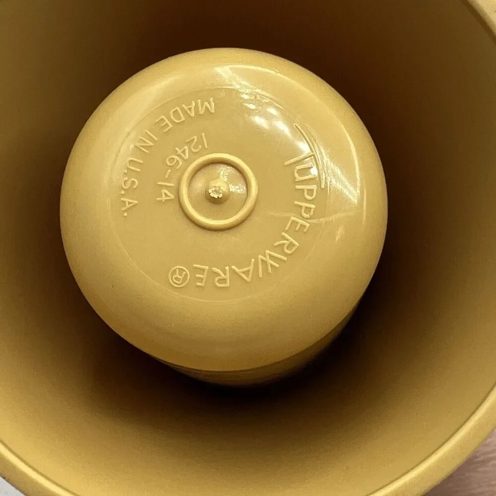 ONE Vintage Tupperware Oil & Vinegar Dressing Cruet Harvest Gold 1246 Lid